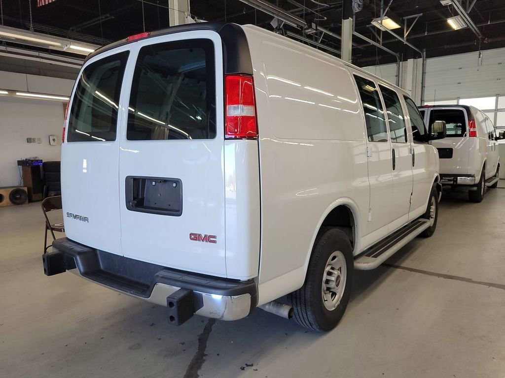 Used 2024 GMC Savana 2500 w/ Driver Convenience Package image 3