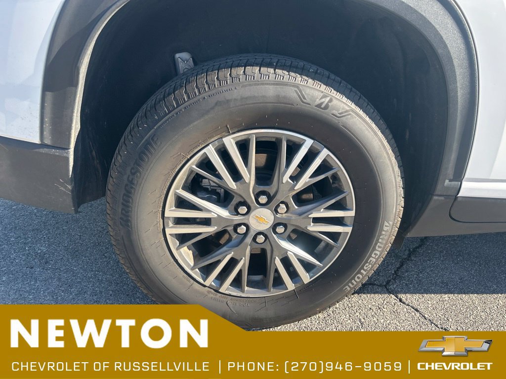 Used 2026 Chevrolet Traverse LT w/ Driver Confidence Package FWD image 17
