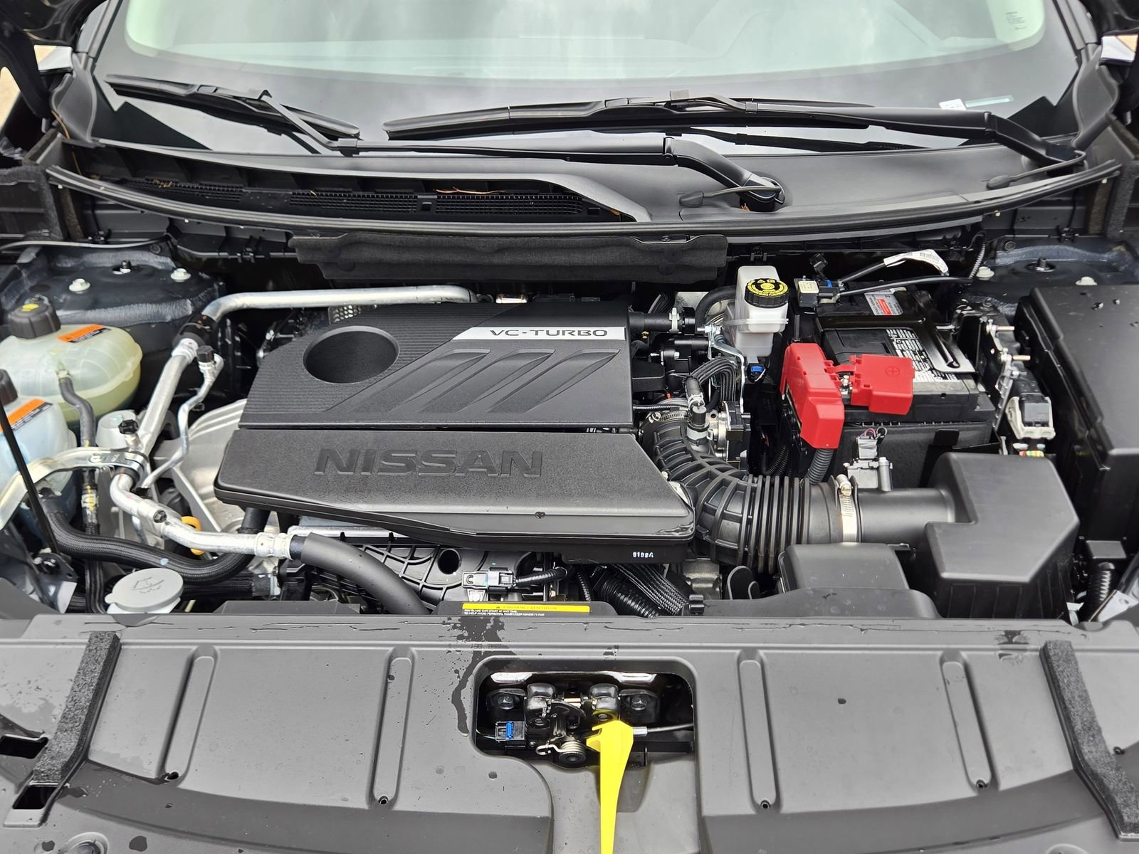 Certified 2025 Nissan Rogue SV FWD image 10
