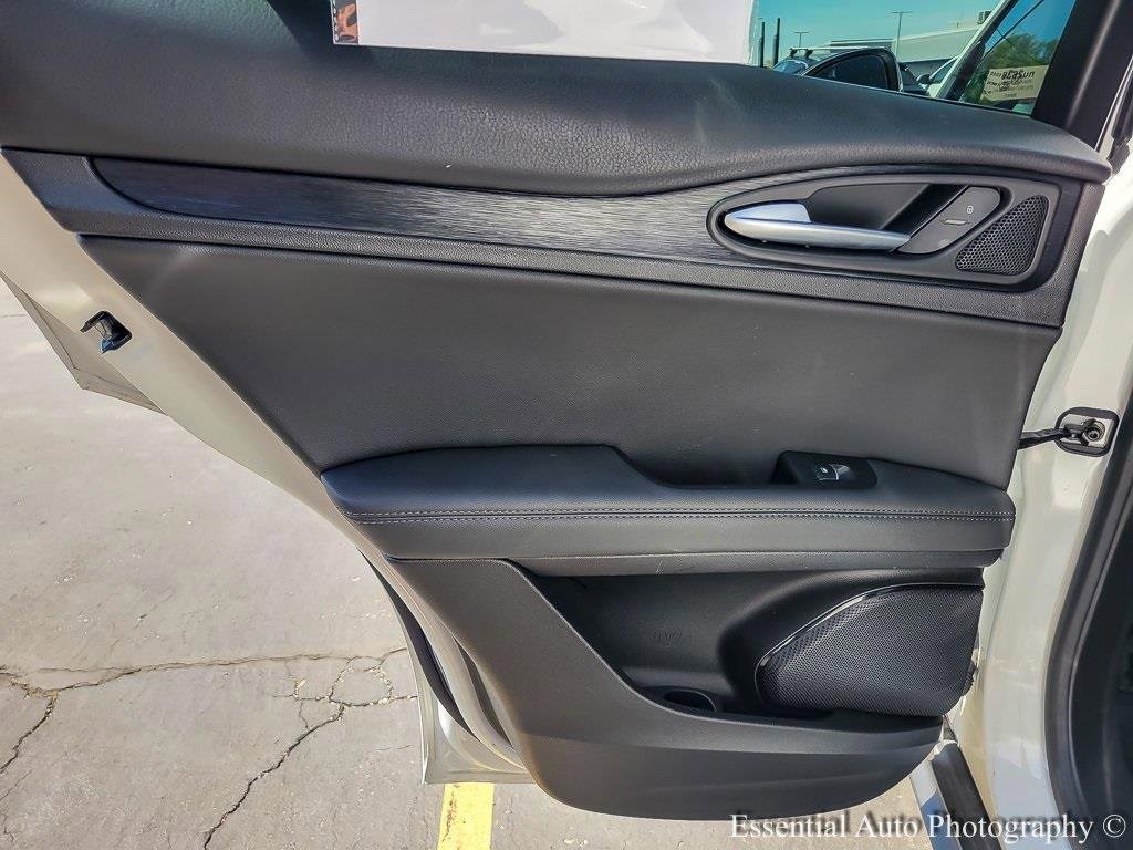 Used 2024 Alfa Romeo Stelvio Sprint image 18