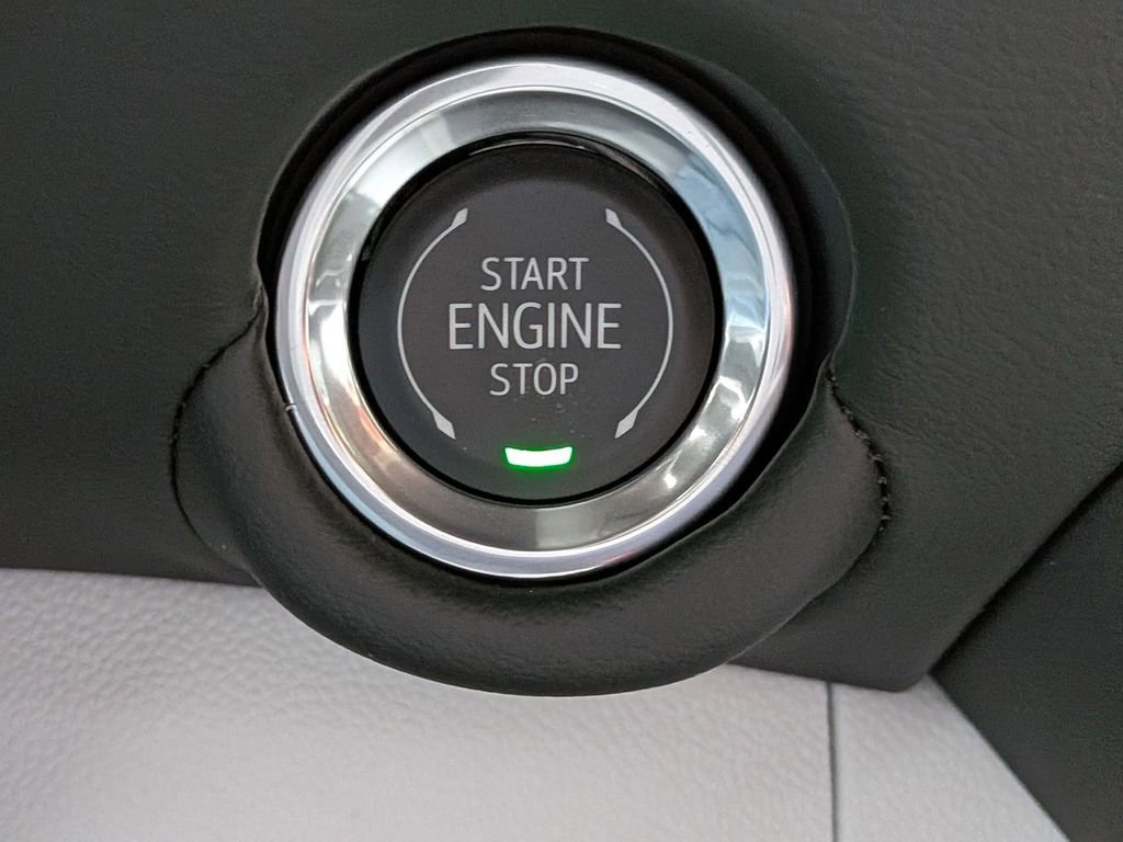 New 2026 Chevrolet Suburban Premier image 30