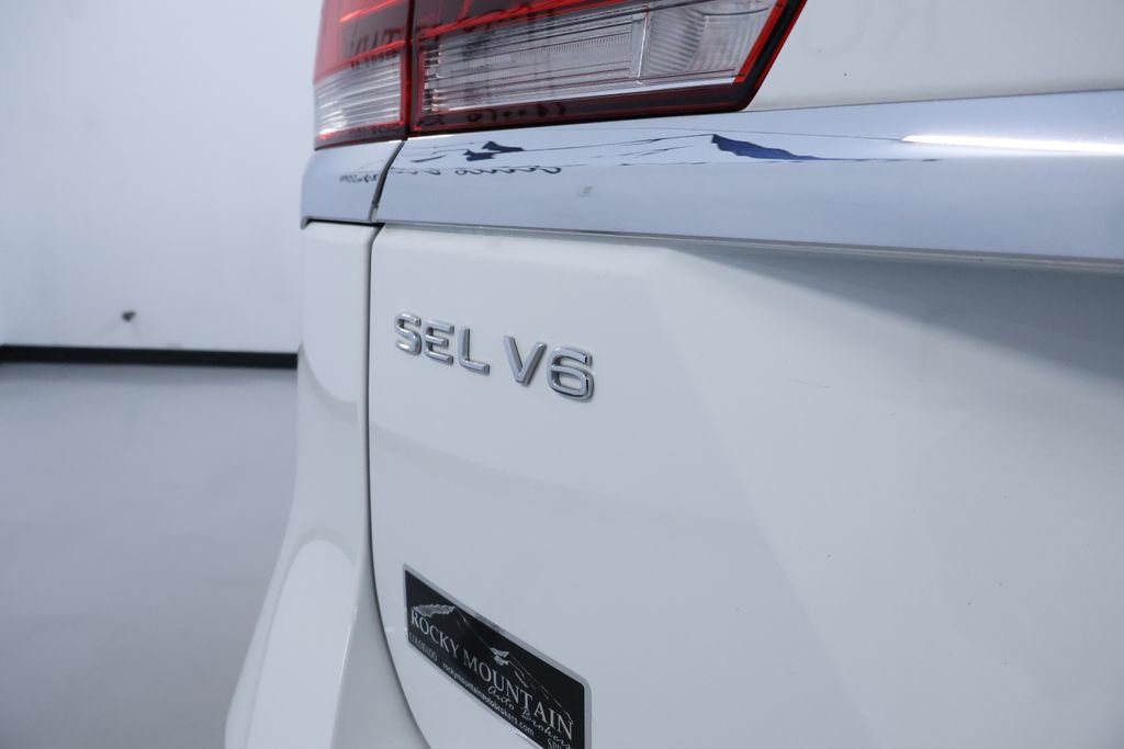 Used 2021 Volkswagen Atlas SEL R-Line image 10