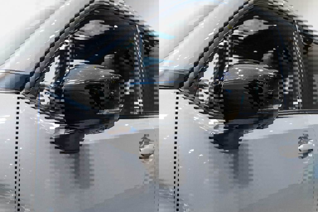 Used 2025 Subaru Forester Touring w/ Popular Package - Touring AWD/4WD image 12