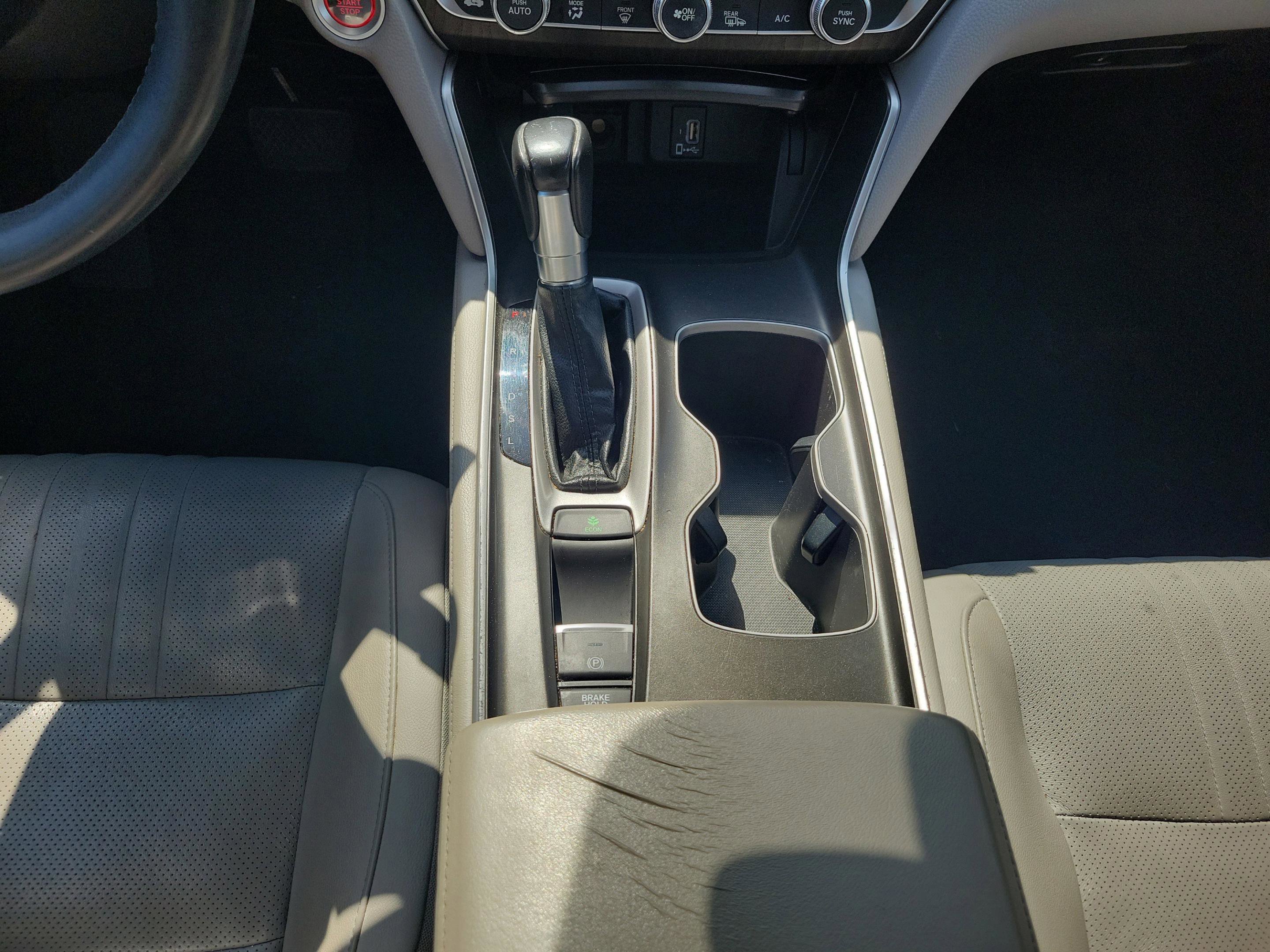 Used 2018 Honda Accord EX-L image 16