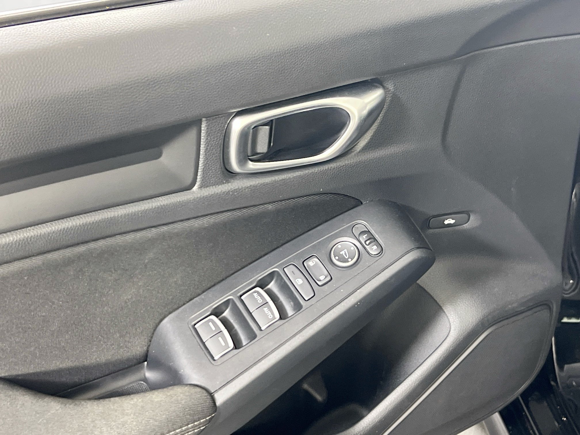 Used 2023 Honda Civic Sport image 17