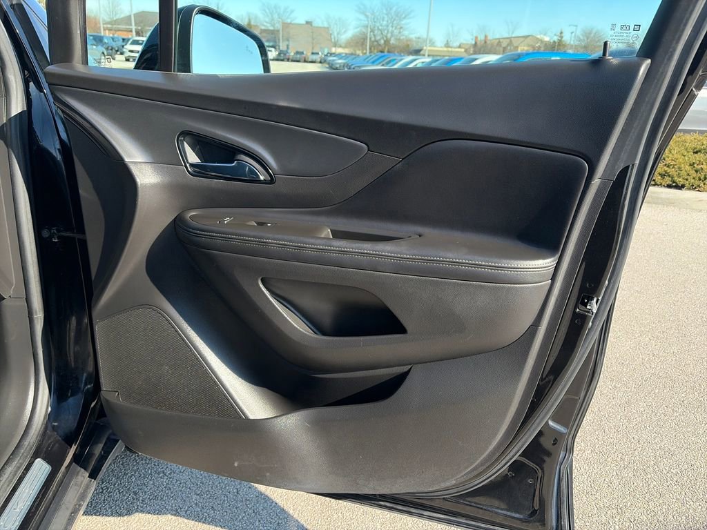 Used 2018 Buick Encore Preferred image 9