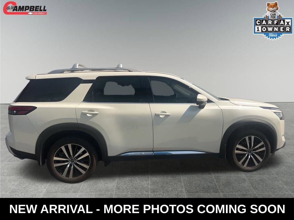 Used 2024 Nissan Pathfinder Platinum w/ Cargo Package image 6