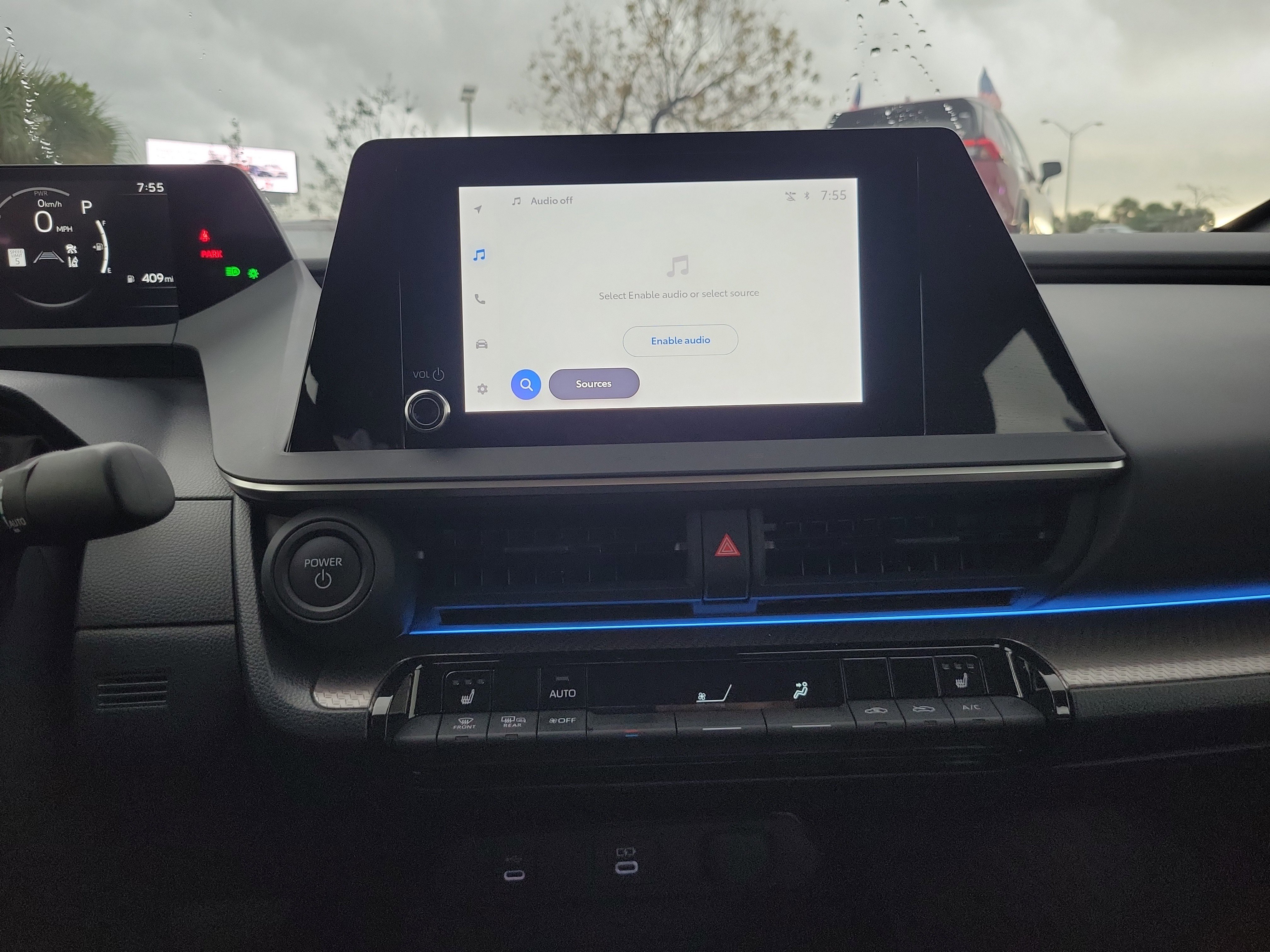 Used 2025 Toyota Prius XLE image 26