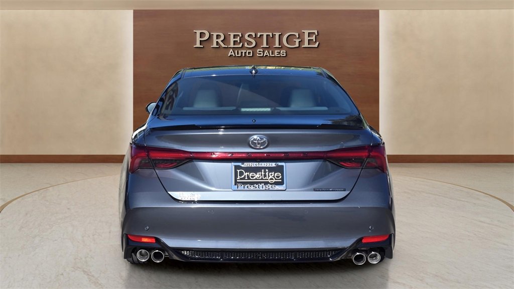 Used 2020 Toyota Avalon Touring image 5