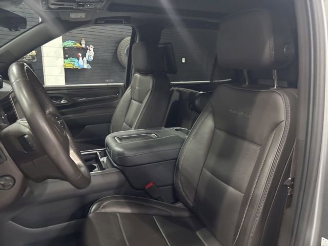Used 2024 GMC Yukon Denali w/ Denali Reserve Package AWD/4WD image 13