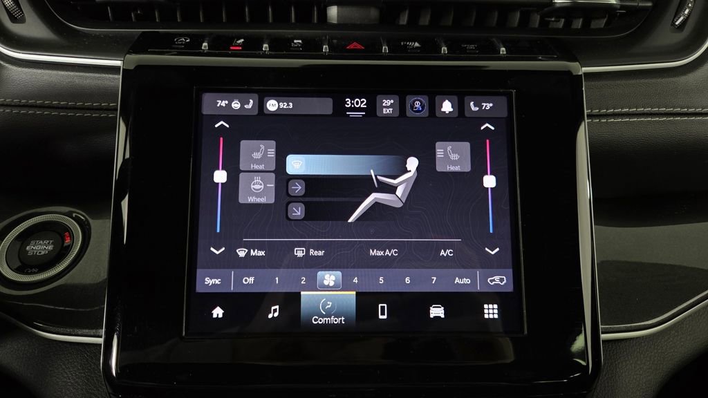 Used 2023 Jeep Grand Cherokee Altitude image 24