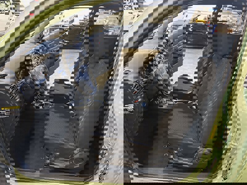 Used 2010 Hyundai Accent GS image 13