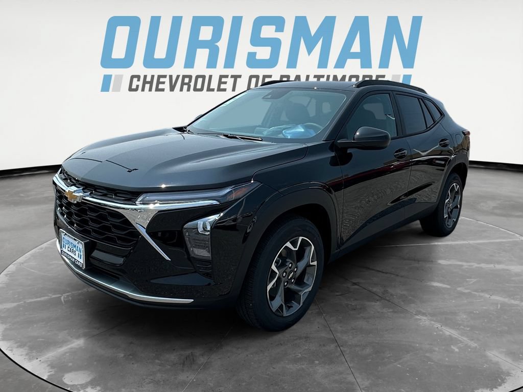 New 2026 Chevrolet Trax LT w/ LT Convenience Package FWD image 2