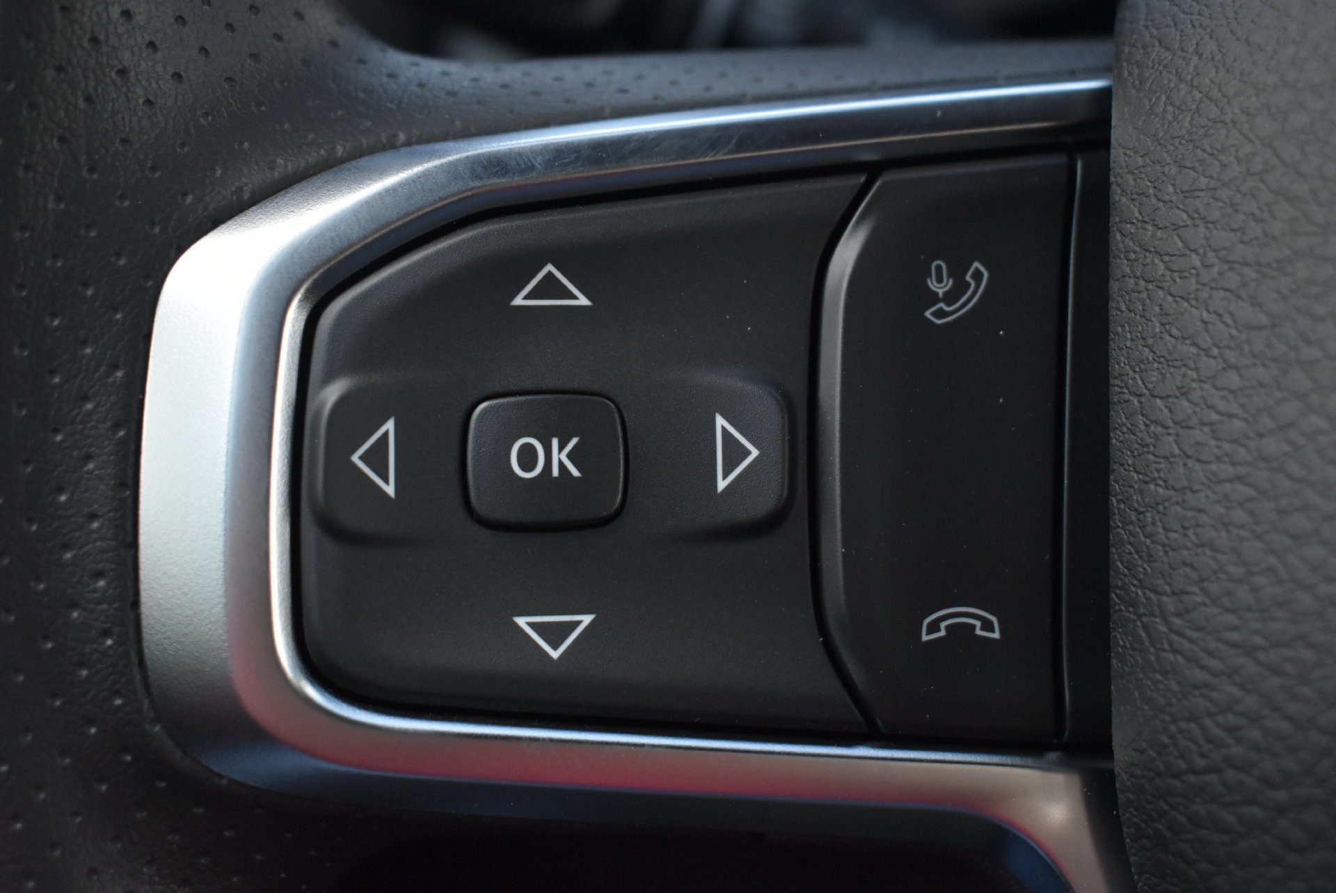 New 2026 RAM 1500 Tradesman AWD/4WD image 18