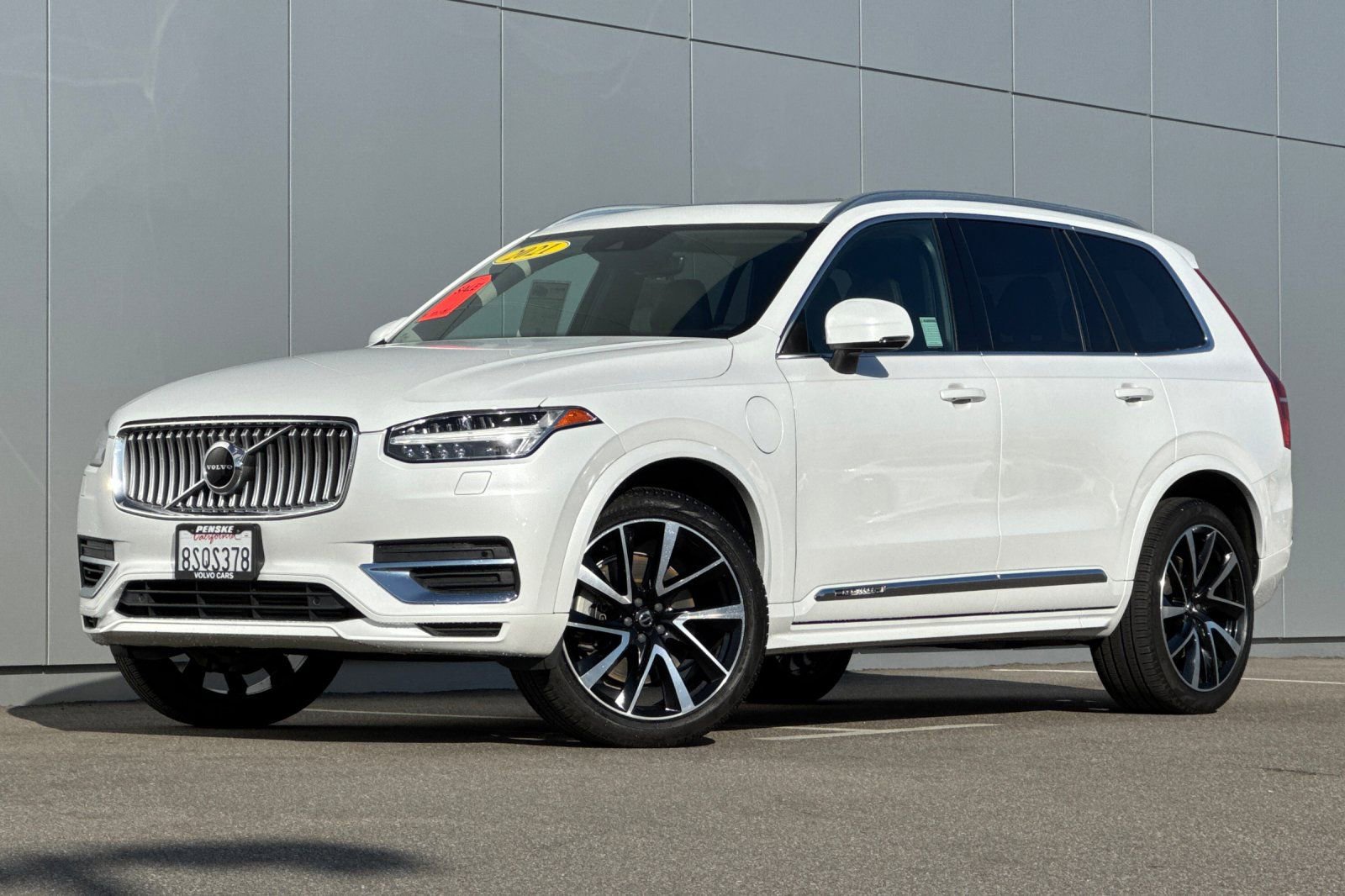 Used 2021 Volvo XC90 T8 Inscription Expression image 1