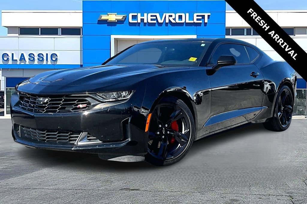 Used 2023 Chevrolet Camaro LT w/ RS Package image 3