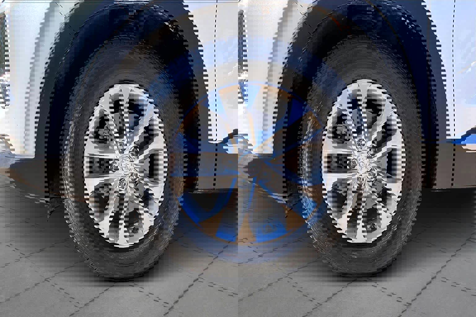 Used 2019 Hyundai Santa Fe SEL FWD image 11