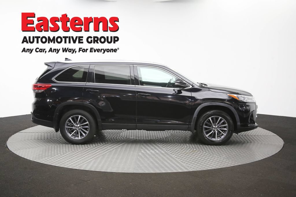 Used 2019 Toyota Highlander XLE AWD/4WD image 49