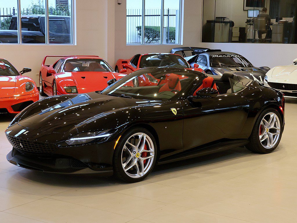 Certified 2025 Ferrari Roma Spider RWD image 63