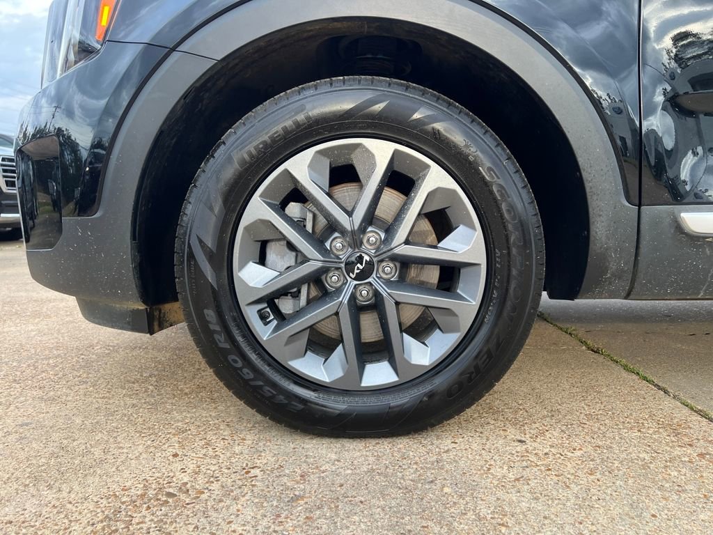 Used 2024 Kia Telluride LX image 23