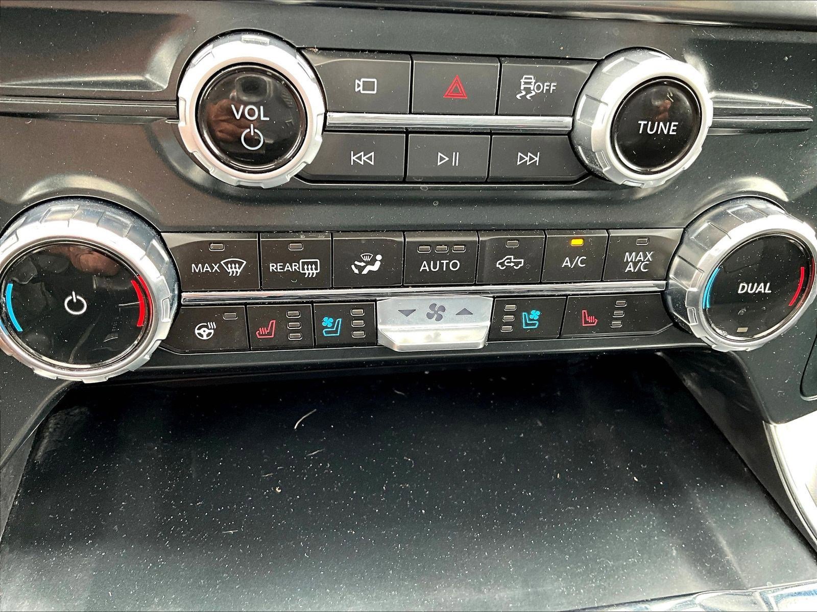 Used 2025 Ford F150 Raptor AWD/4WD image 39