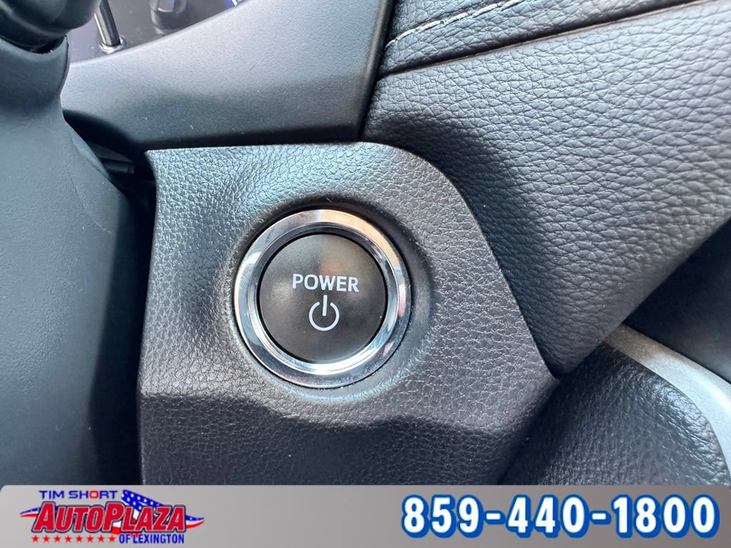 Used 2025 Toyota RAV4 XLE AWD/4WD image 24