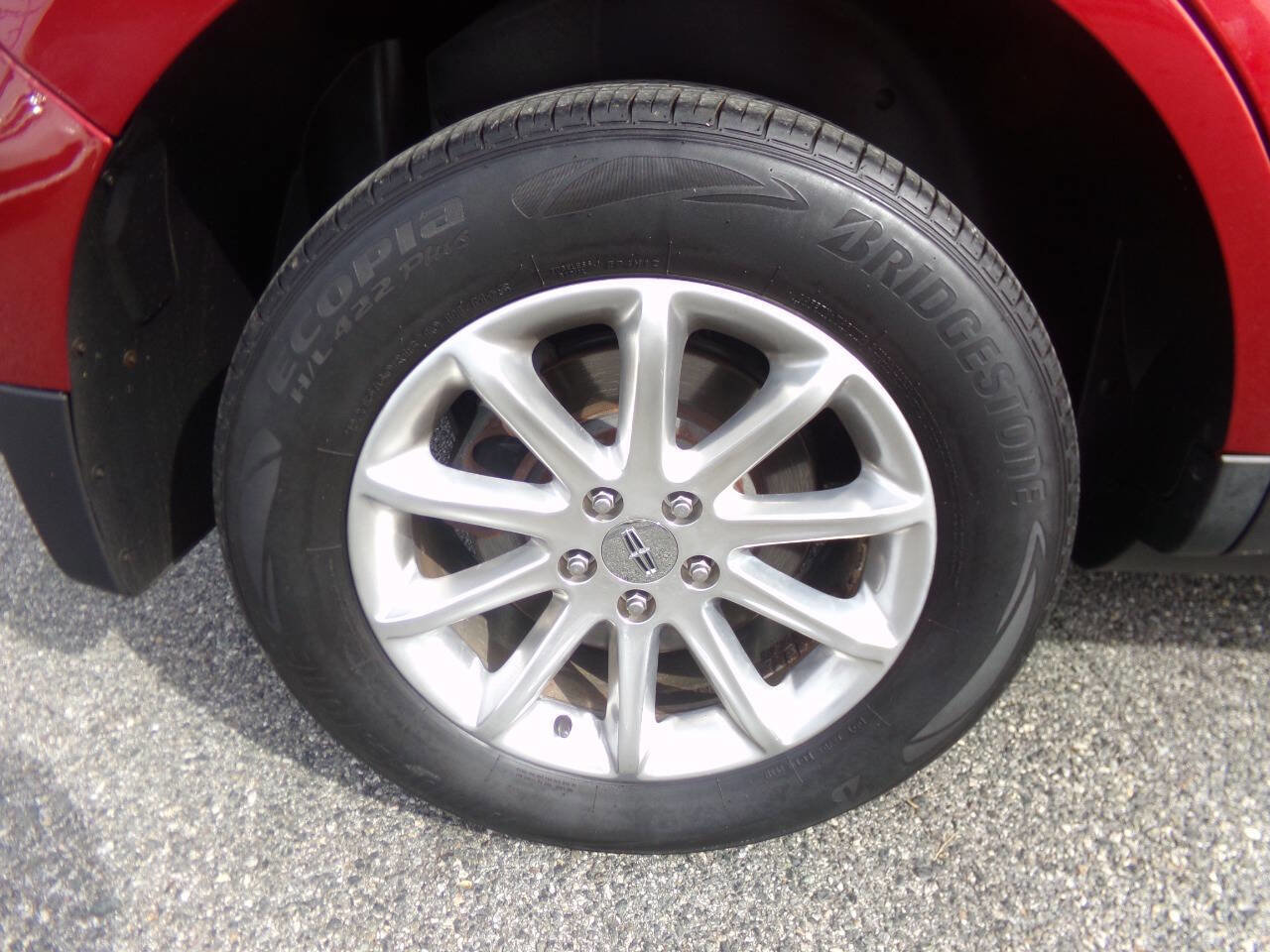 Used 2015 Lincoln MKX AWD w/ Equipment Group 102A image 15