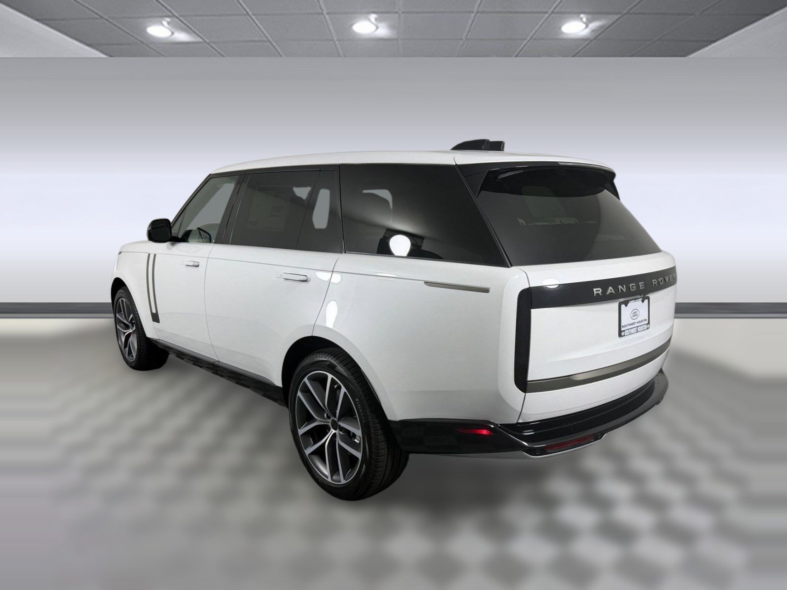 New 2026 Land Rover Range Rover Long Wheelbase SE AWD/4WD image 3