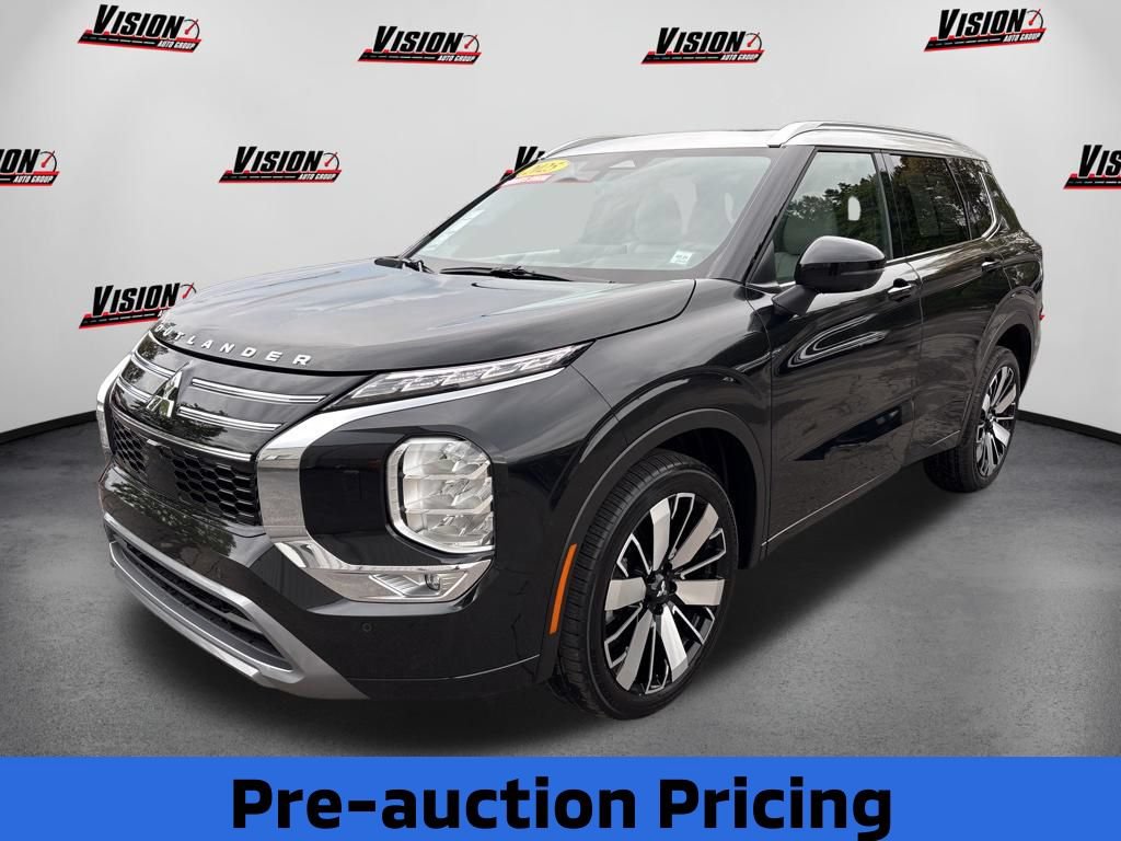 Used 2025 Mitsubishi Outlander AWD