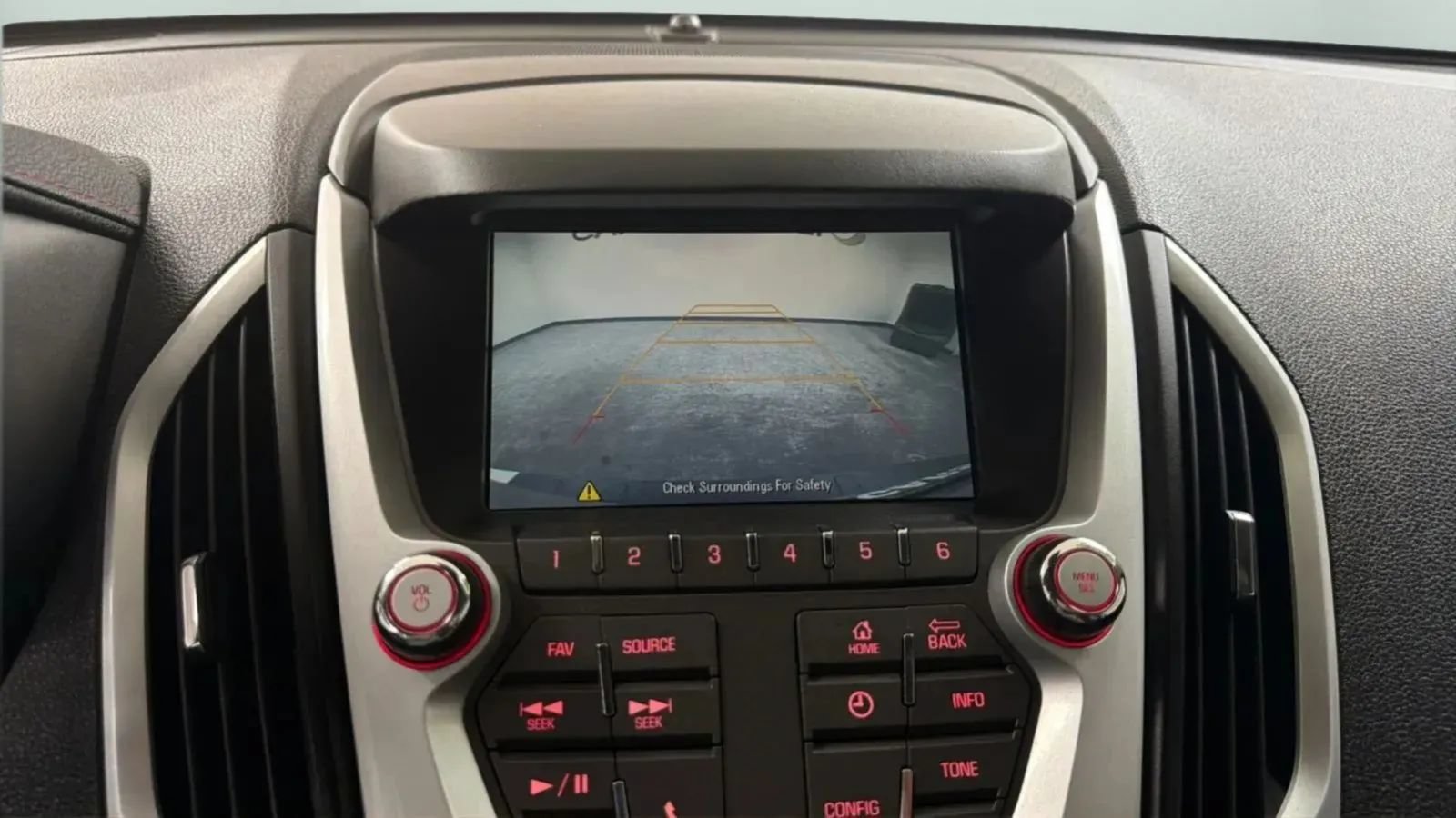 Used 2015 GMC Terrain SLE FWD image 14