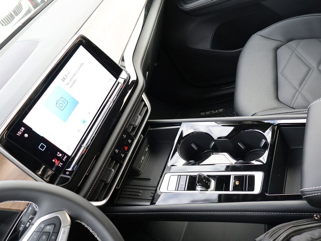 New 2026 Volkswagen Atlas SE image 23