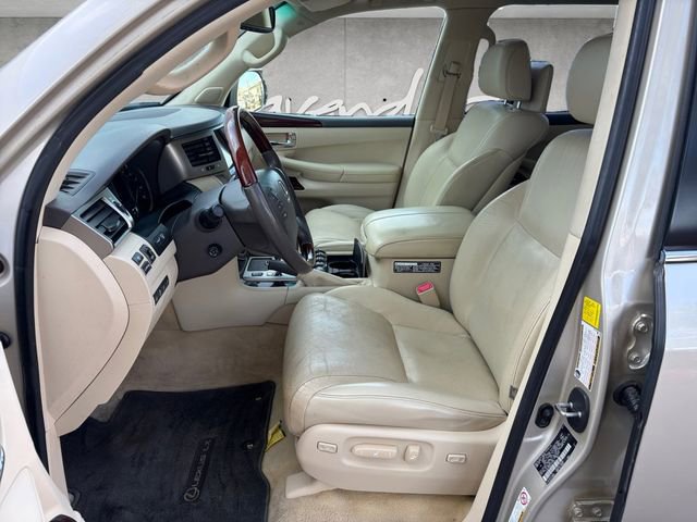 Used 2014 Lexus LX 570 4WD image 19