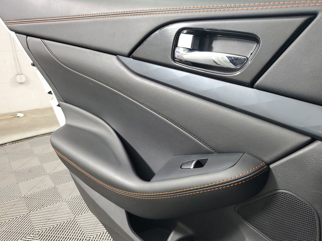 Used 2019 Nissan Maxima SR w/ Premium Package FWD image 17