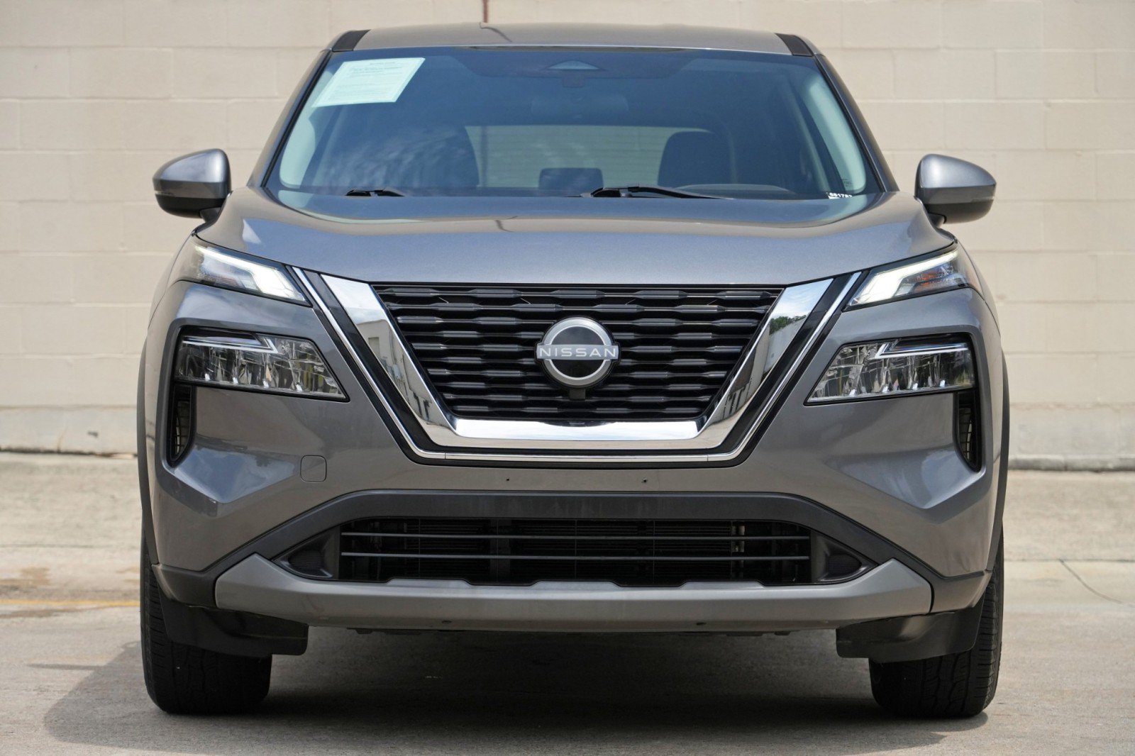 Used 2022 Nissan Rogue SV FWD image 6