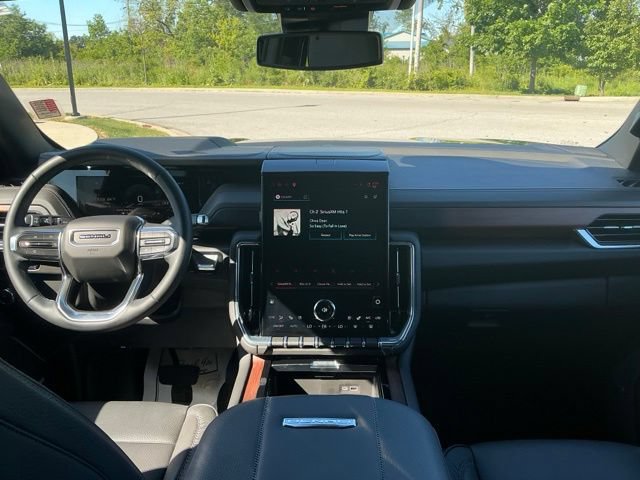 Used 2025 GMC Yukon XL Denali w/ LPO, Floor Liner Package AWD/4WD image 22
