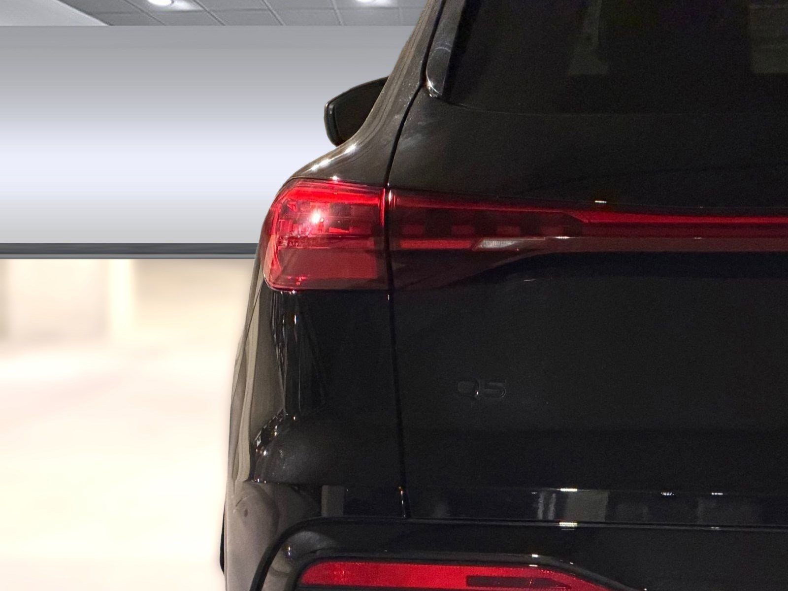 Certified 2025 Audi Q5 Premium w/ Convenience Package image 13