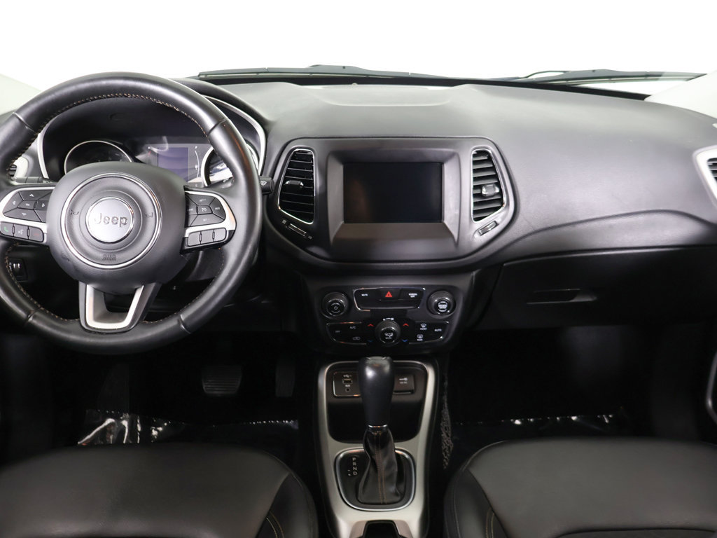 Used 2019 Jeep Compass Latitude FWD image 31
