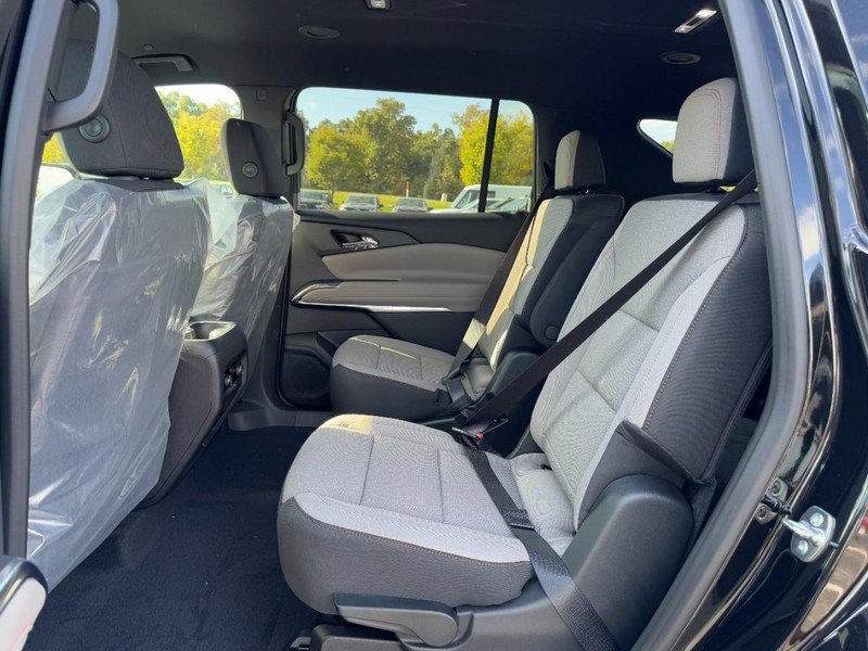 New 2026 Chevrolet Traverse LT w/ Midnight/Sport Edition image 7