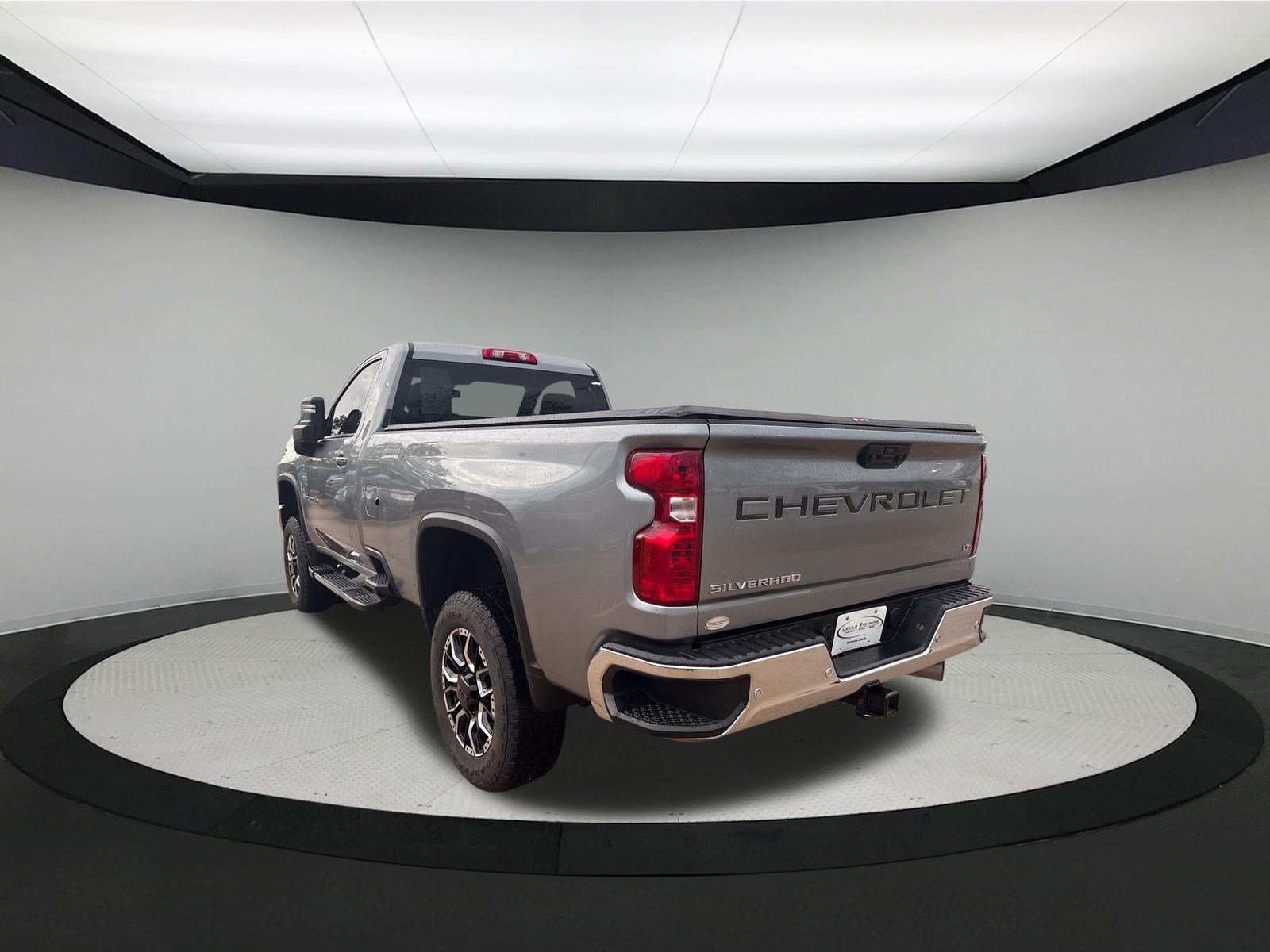 Used 2024 Chevrolet Silverado 2500 LT w/ Convenience Package AWD/4WD image 5