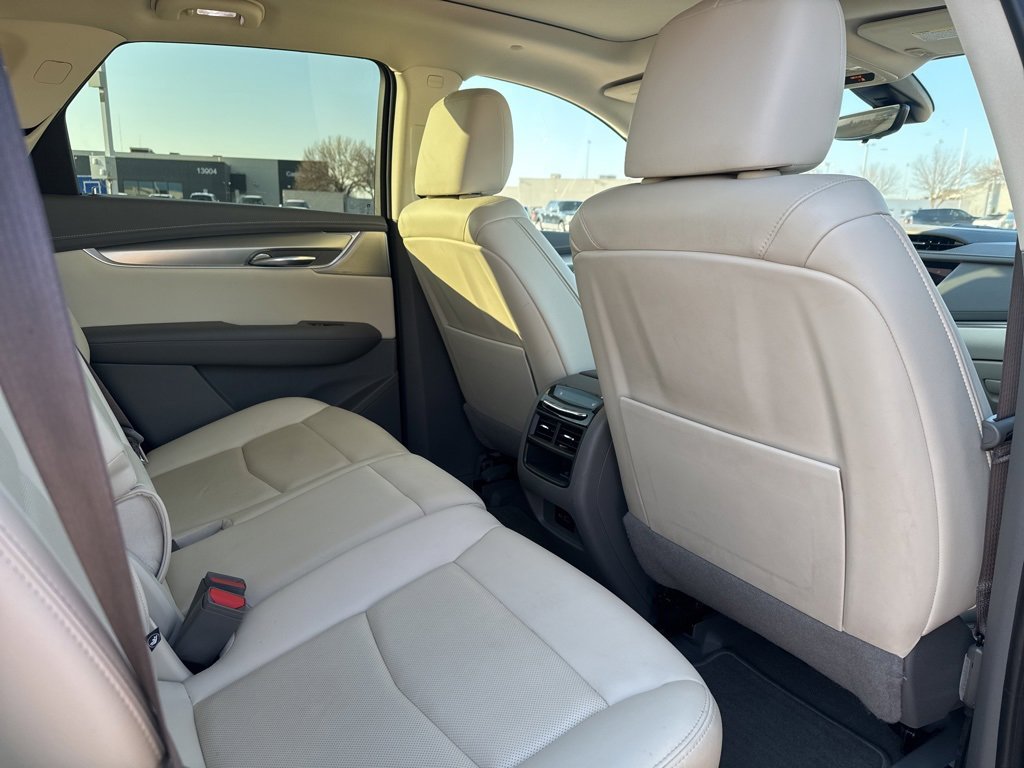 Certified 2022 Cadillac XT5 Premium Luxury w/ Technology Package image 10