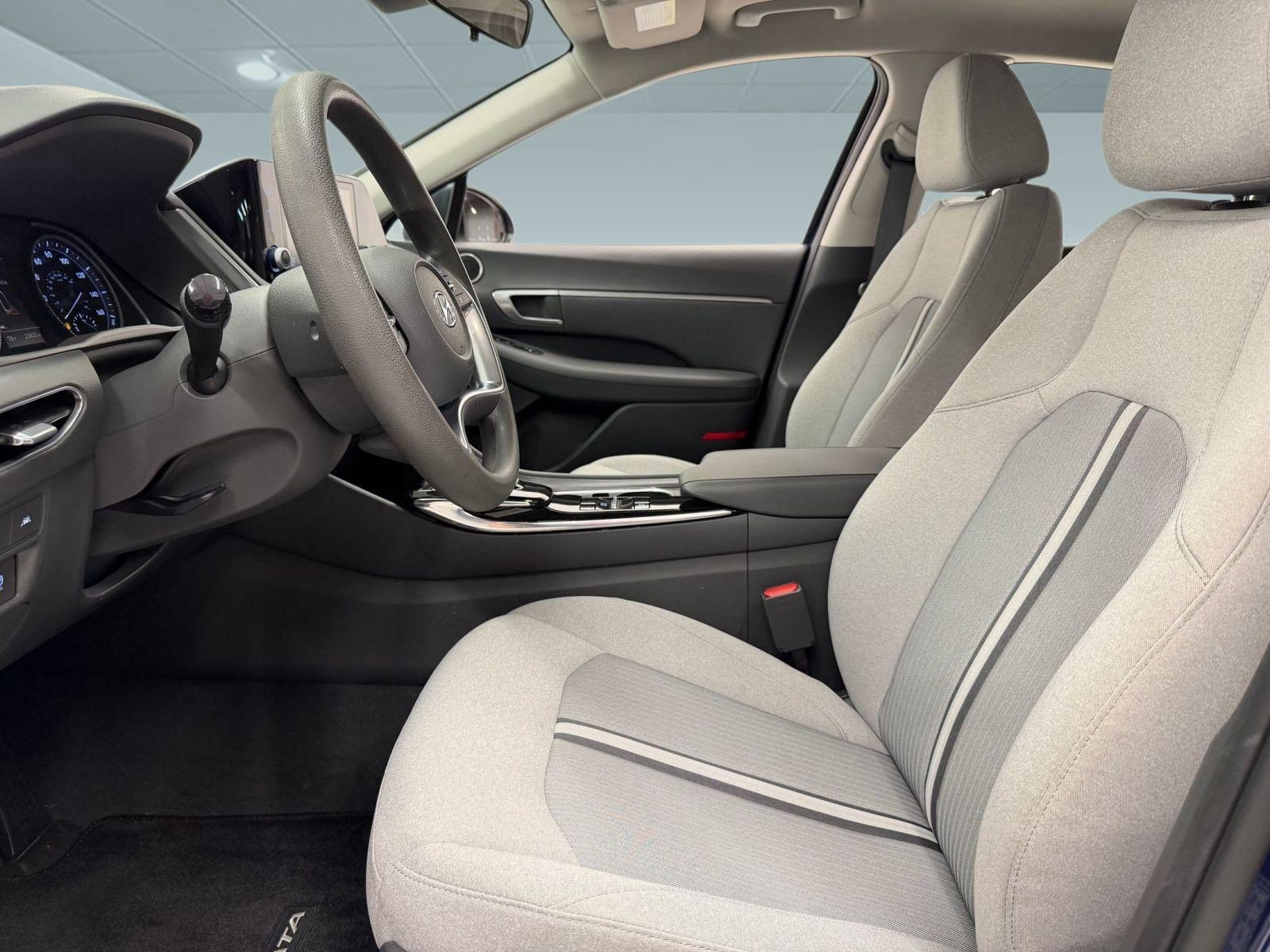 Used 2022 Hyundai Sonata SEL FWD image 4
