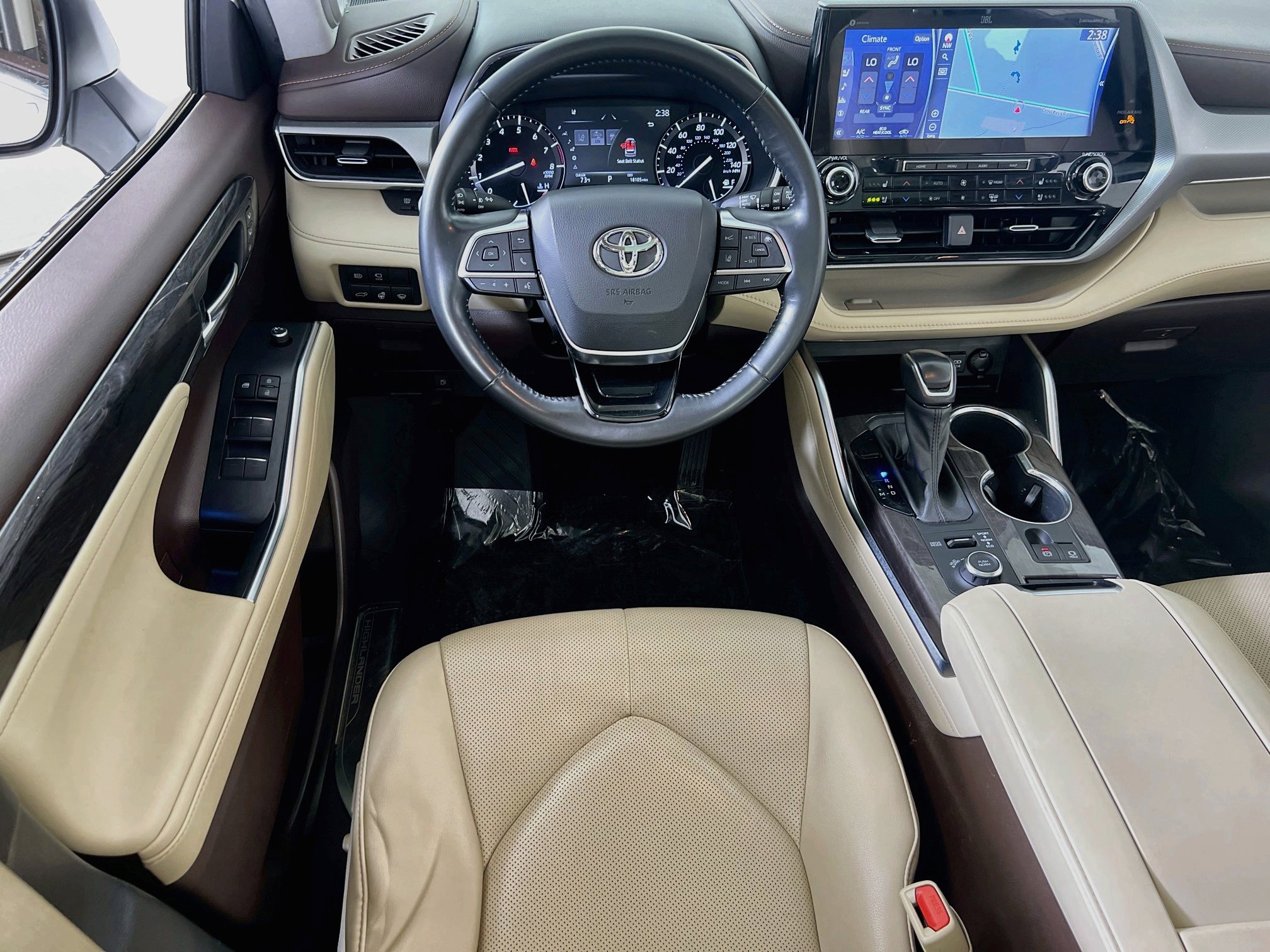 Used 2021 Toyota Highlander Platinum image 23