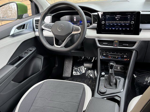 New 2026 Volkswagen Taos SE AWD/4WD image 15