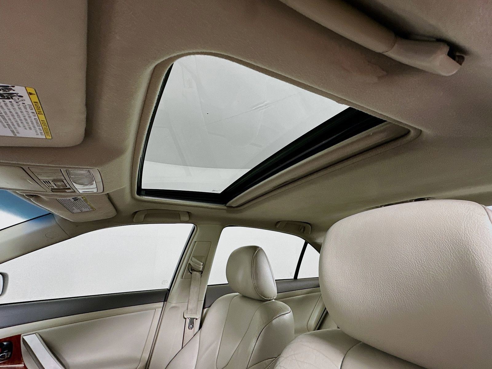 Used 2010 Toyota Camry XLE FWD image 21