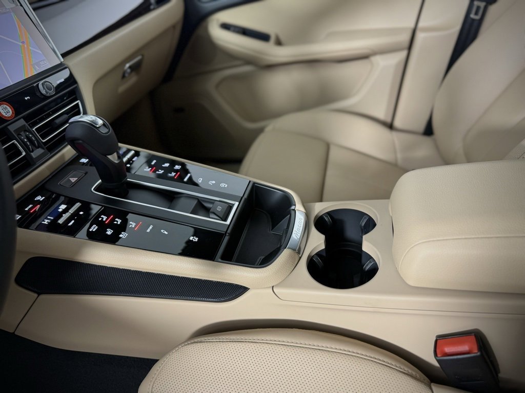New 2026 Porsche Macan S image 23