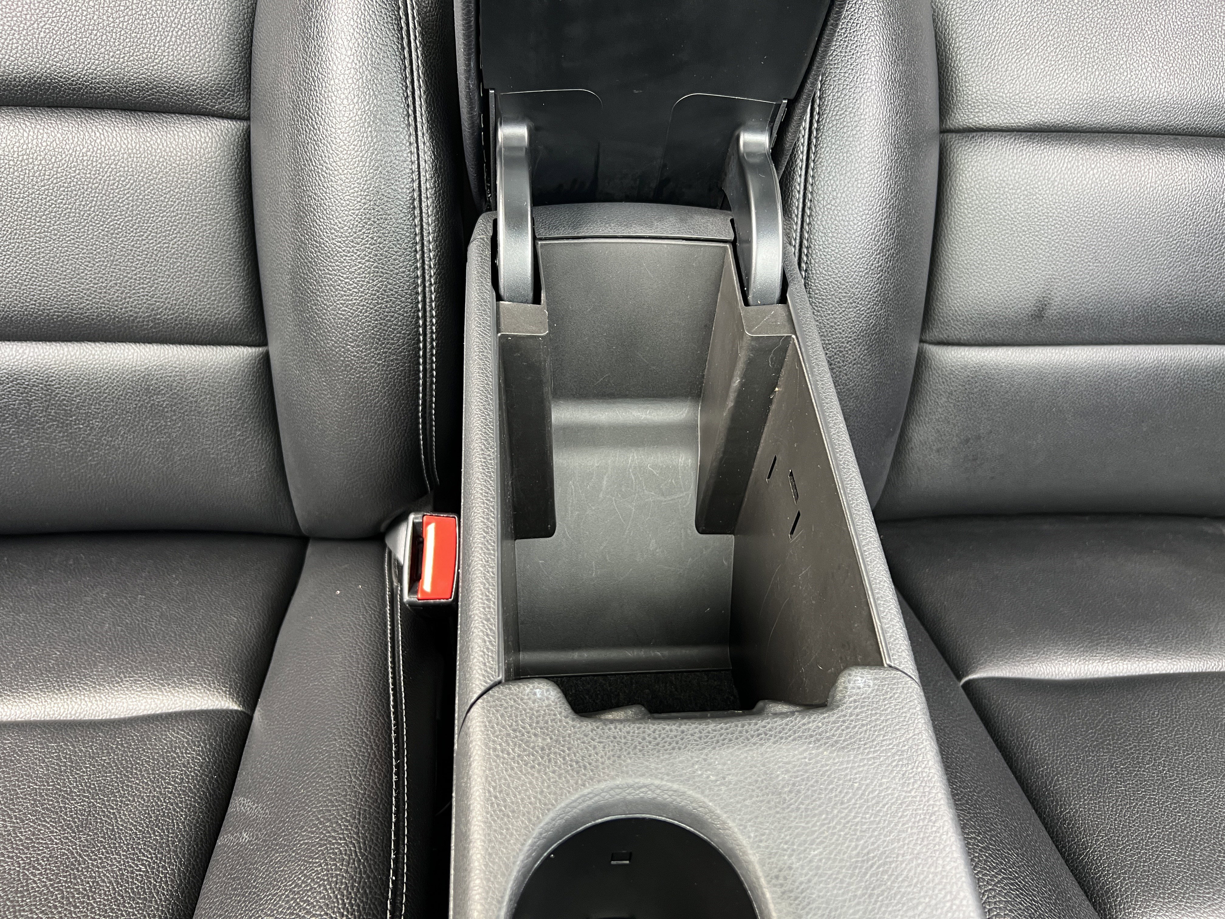 Used 2018 Mercedes-Benz GLA 250 4MATIC image 25