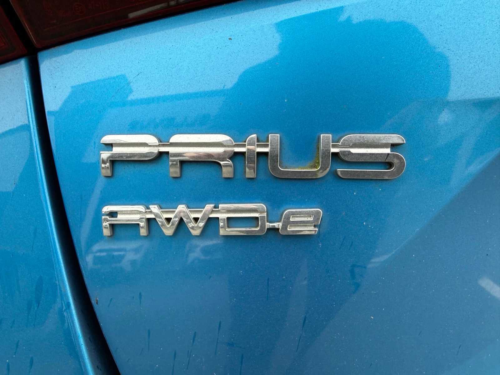 Used 2019 Toyota Prius LE image 4