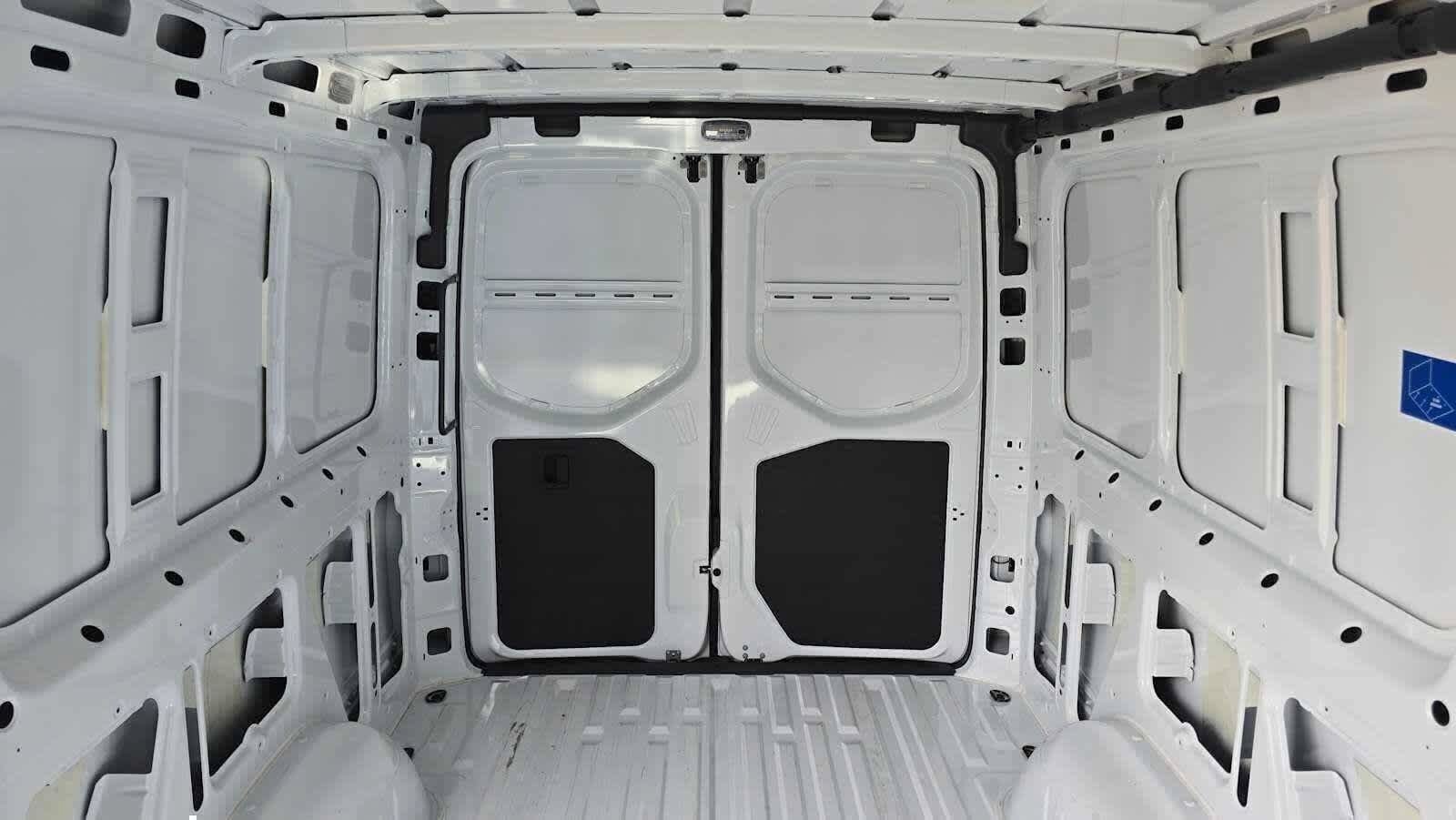 Used 2025 Mercedes-Benz Sprinter 2500 image 14