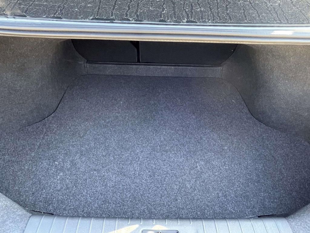 Used 2025 Nissan Sentra S image 10