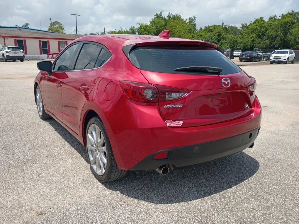 Used 2015 MAZDA MAZDA3 i Touring w/ Technology Package FWD image 3
